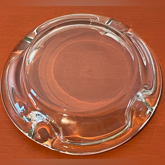 Heavy Clear Glass Ashtray Round Cigarettes, Cigars, Pipe Ashtray Collectors - Picture 7 of 10